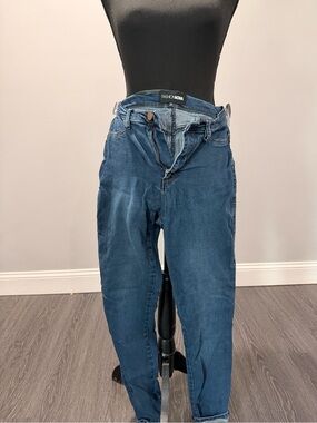 Fashion Nova Skinny Jeans in Medium Blue Wash